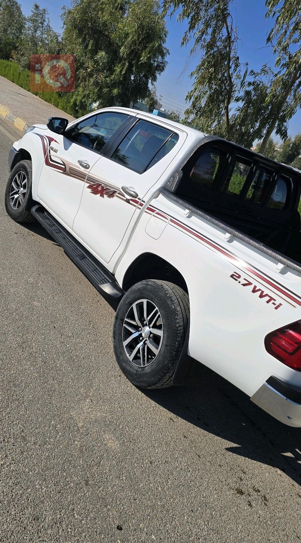 تويوتا هايلوكس